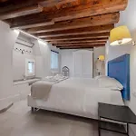 Santa Marghe House
