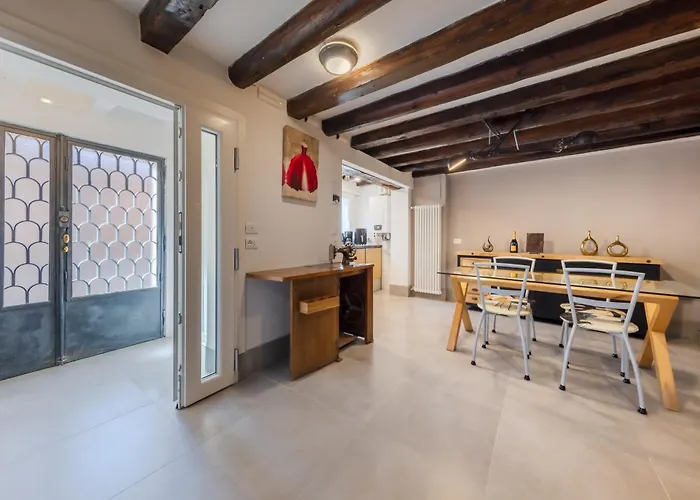 アパート Santa Marghe House